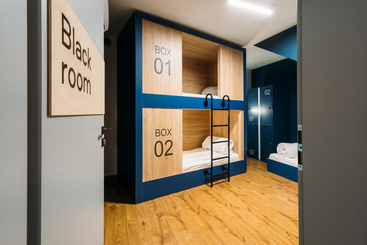 Yard Hostel & Coffee Czerniowce Zewnętrze zdjęcie