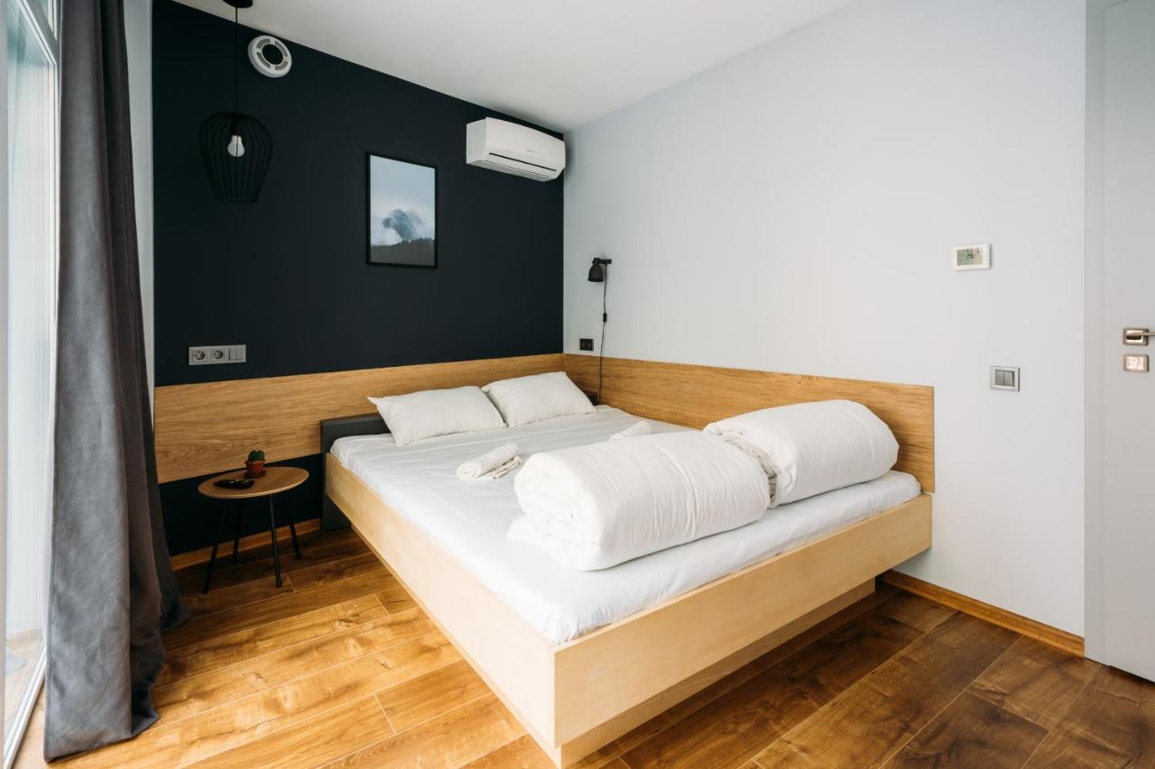 Yard Hostel & Coffee Czerniowce Zewnętrze zdjęcie