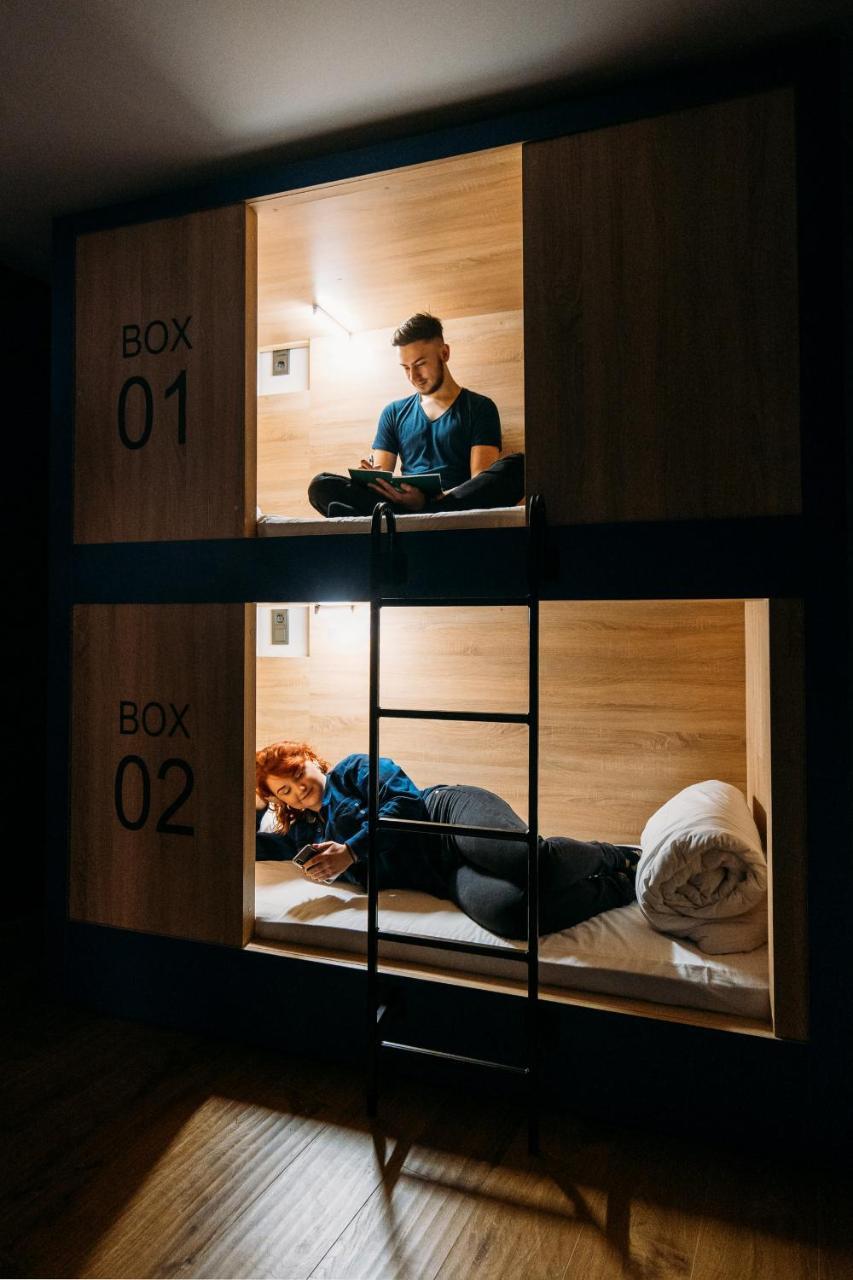 Yard Hostel & Coffee Czerniowce Zewnętrze zdjęcie