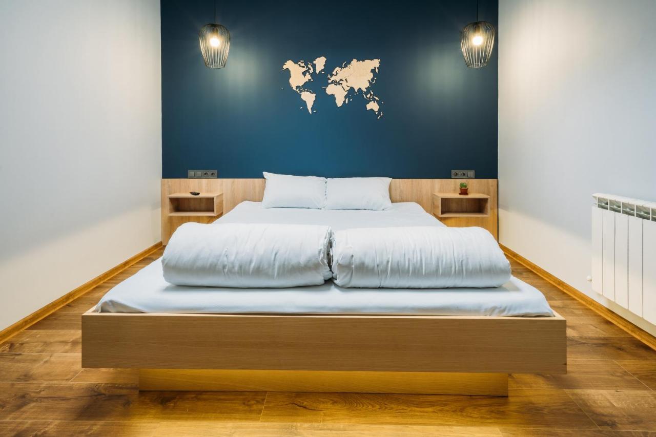 Yard Hostel & Coffee Czerniowce Zewnętrze zdjęcie