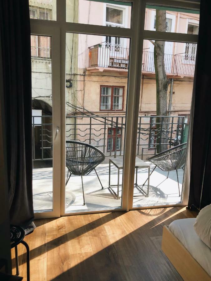 Yard Hostel & Coffee Czerniowce Zewnętrze zdjęcie